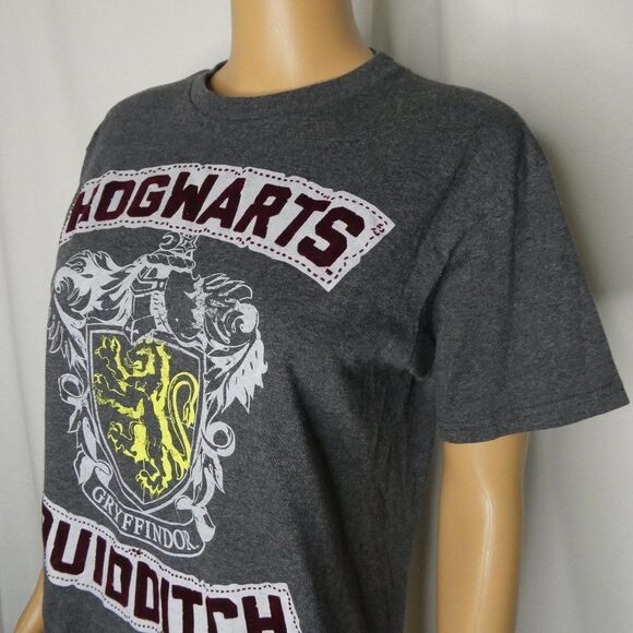 Harry Potter Hogwarts Gryffindor Quidditch T Shirt - Picture 3 of 7
